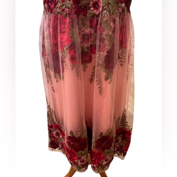 Marchesa Notte Rose Throw Floral Red Pink Tulle Embroidered Dress Size 12 Love - Picture 16 of 16